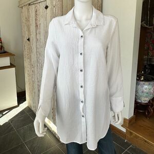 HABITAT CLOTHES TO LIVE IN PUCKER WHITE BUTTON DOWN SHIRT